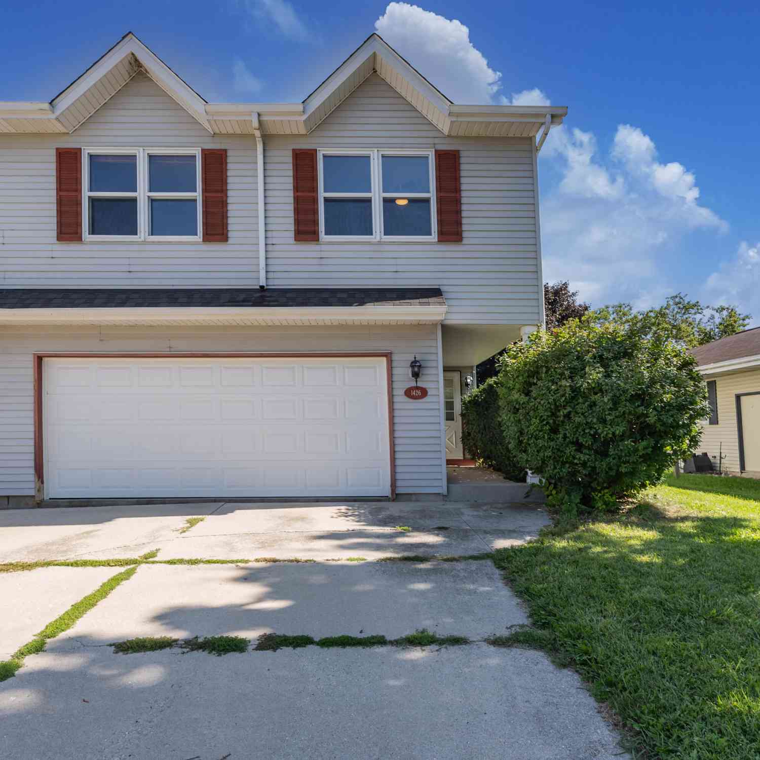 Condo For Sale - 1426 Sunnydale<br/> Washington County, West Bend, WI 53090