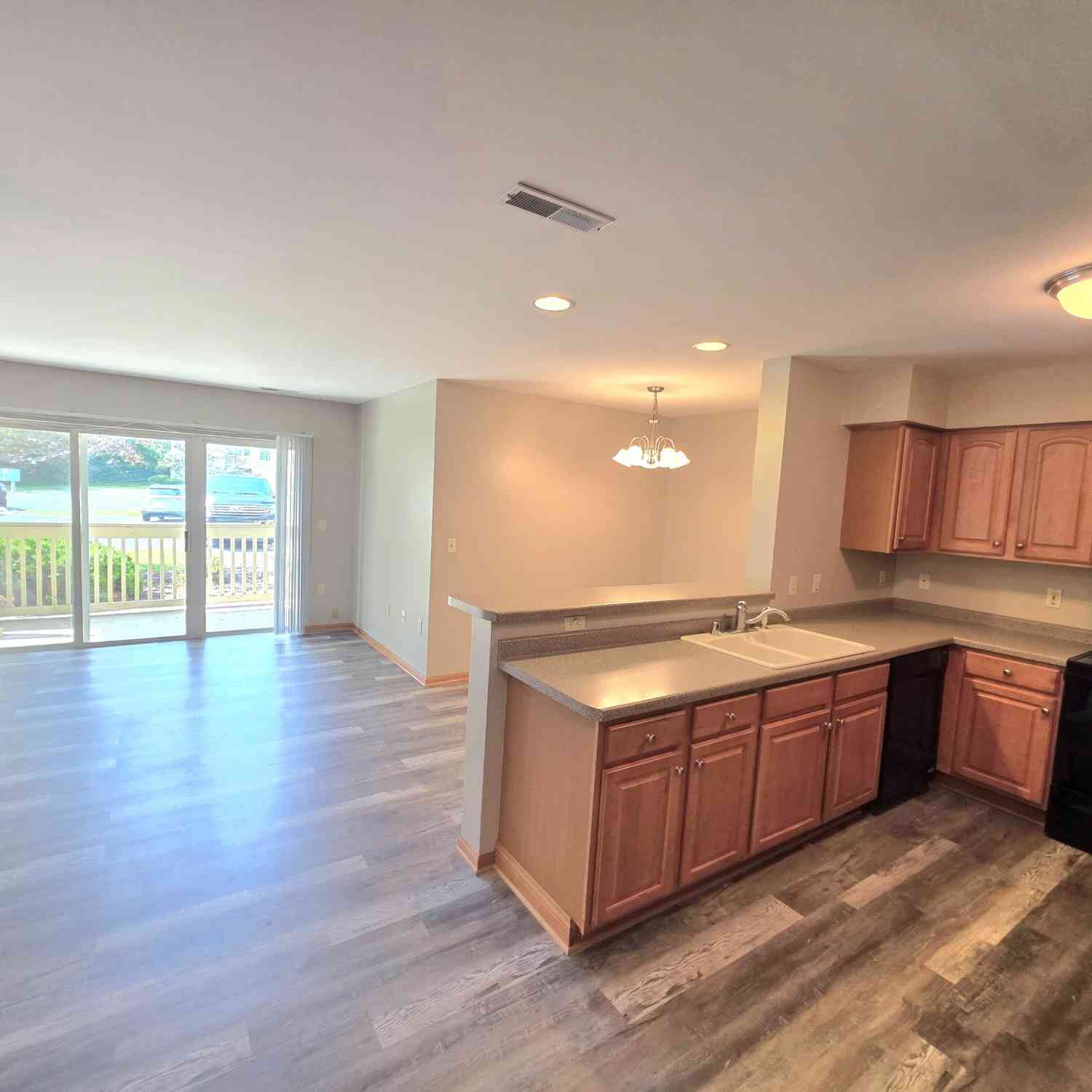 Condo For Sale - 520 Windstone<br/> Hartland, WI 53029