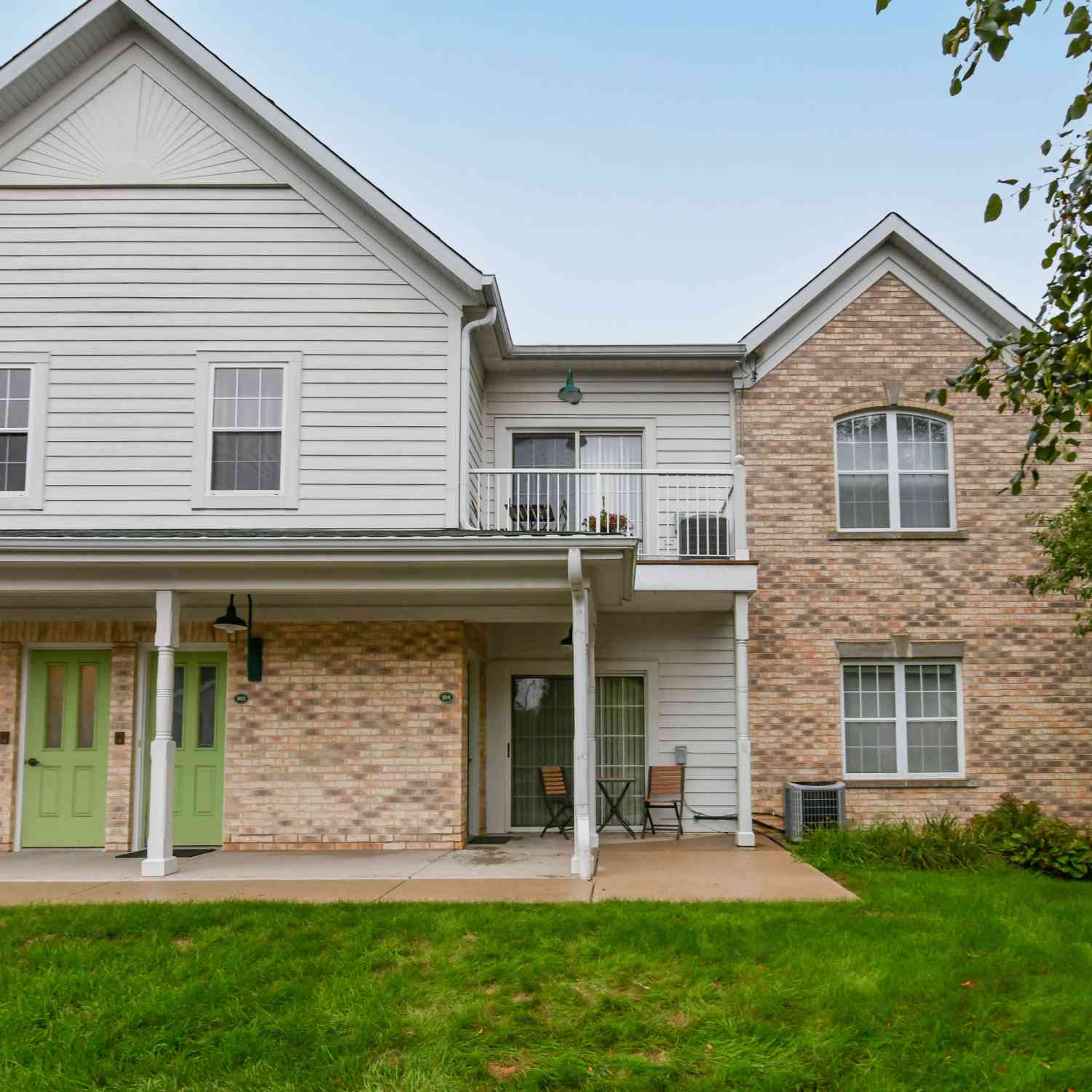 Condo For Sale - 2740 Northview #104<br/> Waukesha County, Waukesha, WI 53188