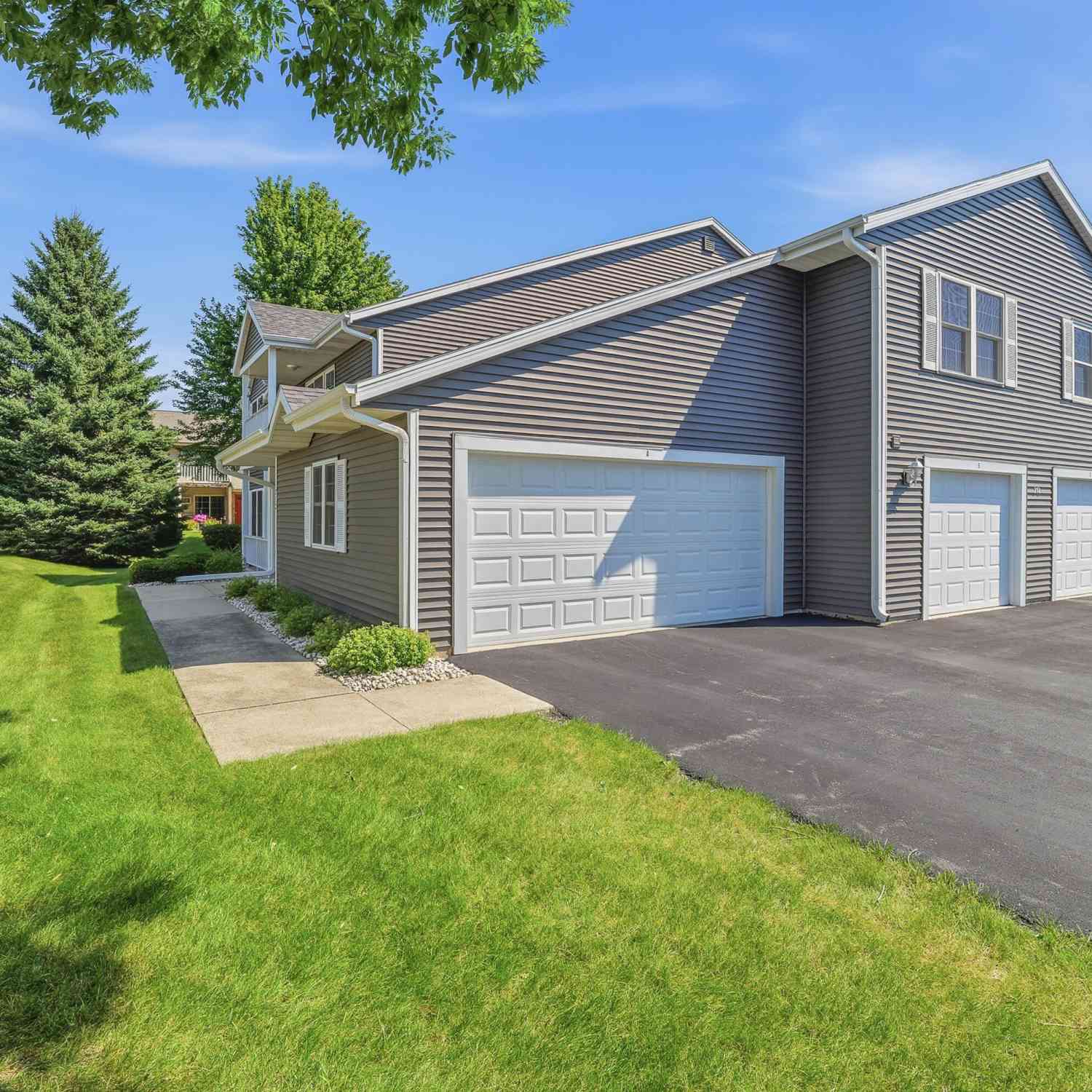Condo For Sale - 212 S Mountin #B<br/> Dodge County, Mayville, WI 53050