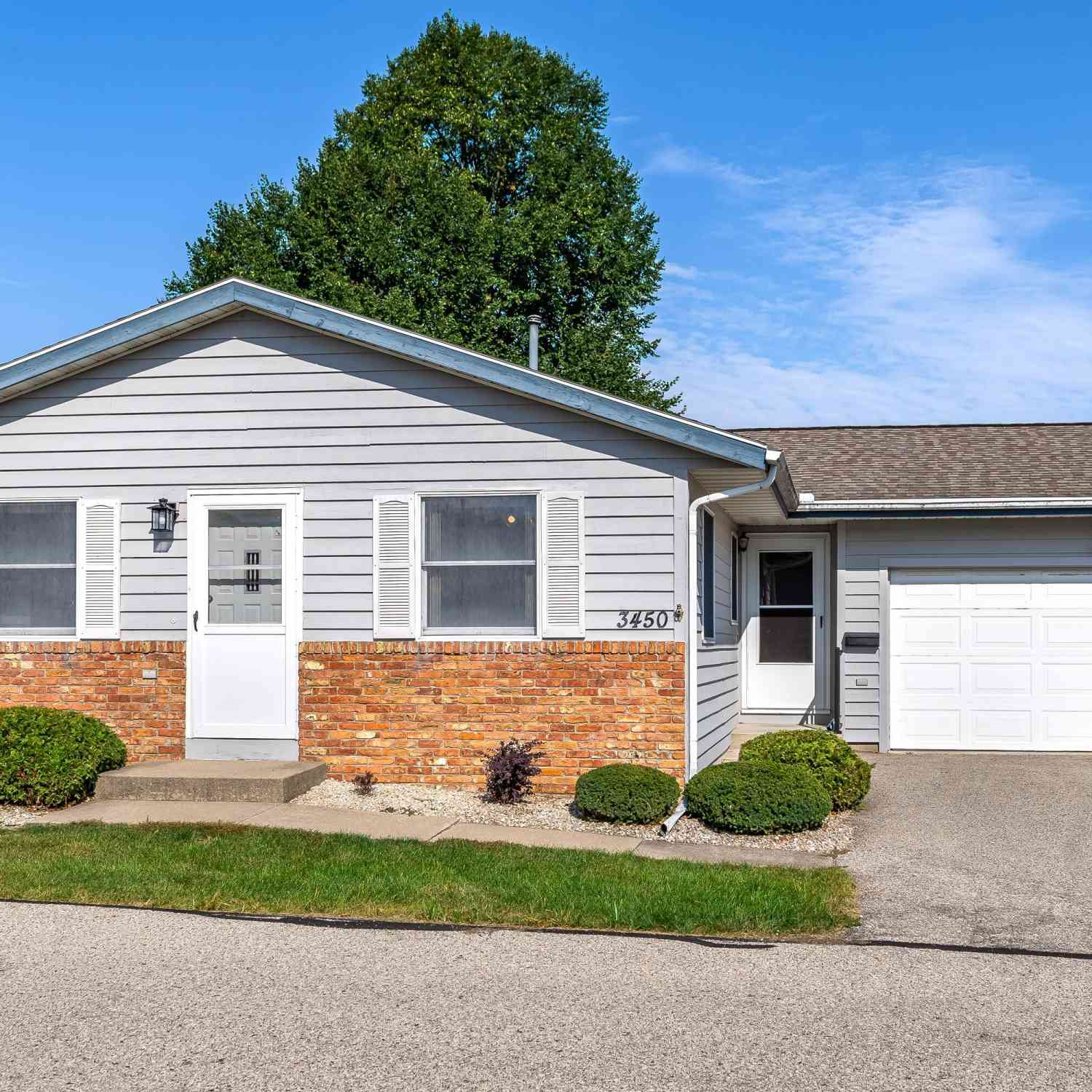 Condo For Sale - 3450 Woodbridge<br/> La Crosse County, La Crosse, WI 54601