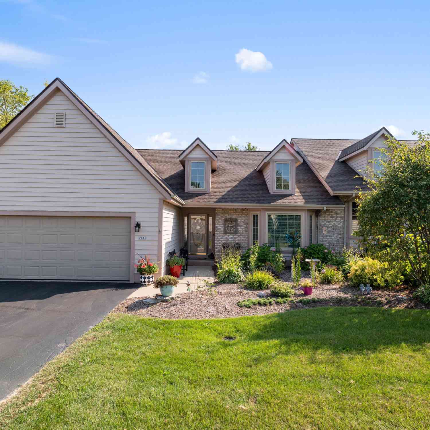 Condo For Sale - 2081 Upper Ridge<br/> Port Washington, WI 53074