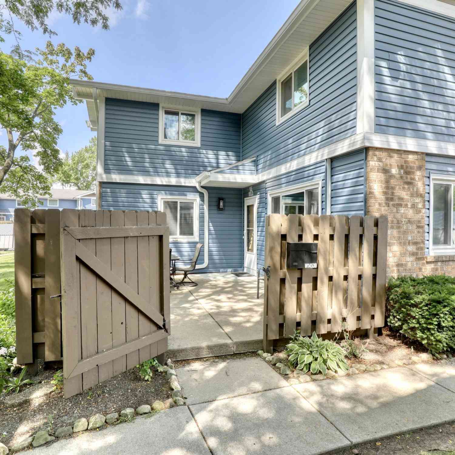 Condo For Sale - N76W14539 Northpoint<br/> Waukesha County, Menomonee Falls, WI 53051