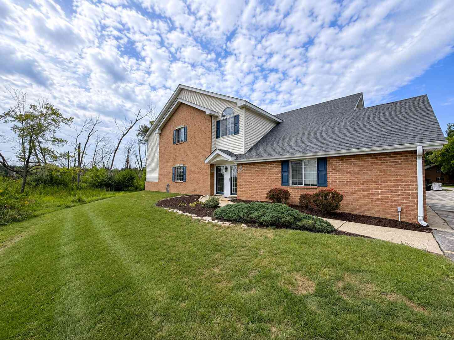 Condo For Sale - S77W19339 Lakewood<br/> Waukesha County, Muskego, WI 53150
