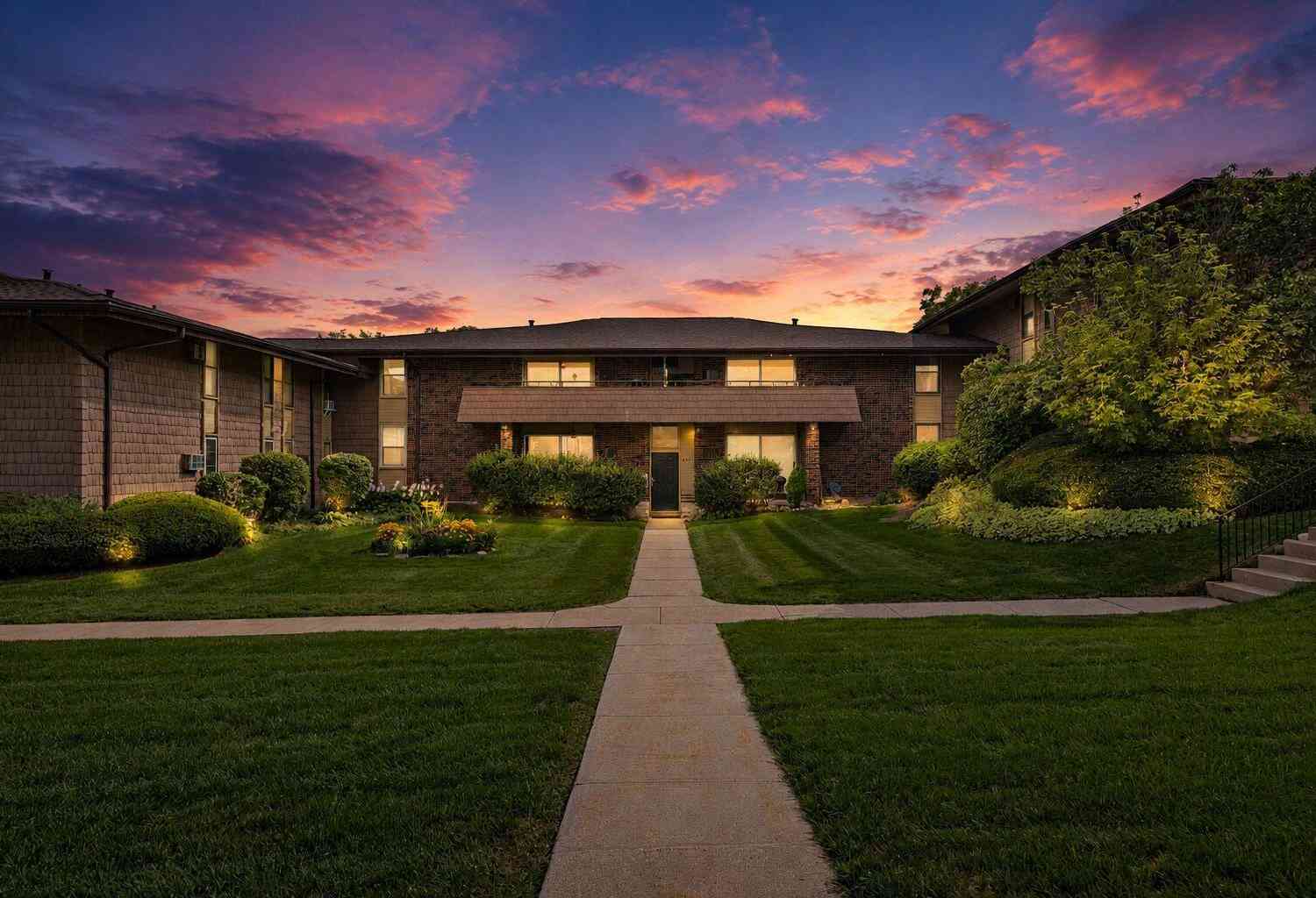 Condo For Sale - 8751 W Oklahoma #D<br/> Milwaukee, WI 53227