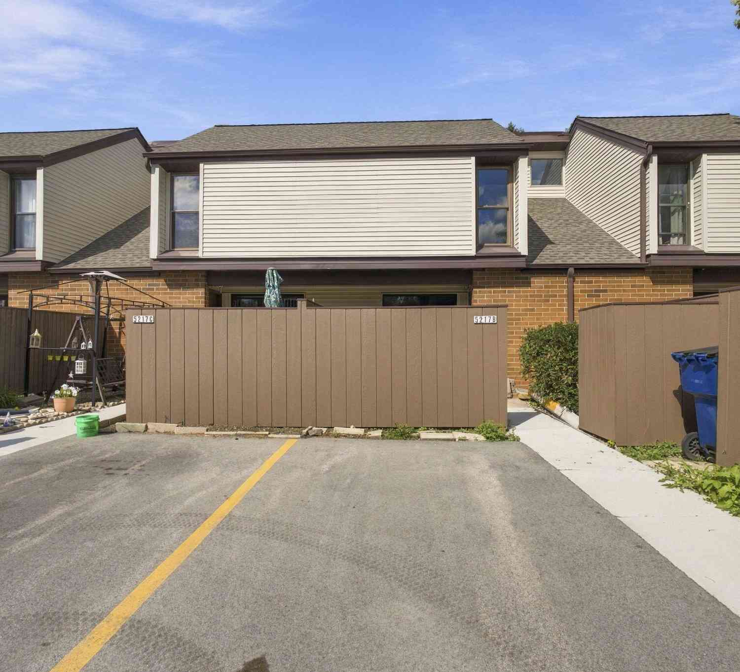 Condo For Sale - 5217 S 13th #B<br/> Milwaukee, WI 53221
