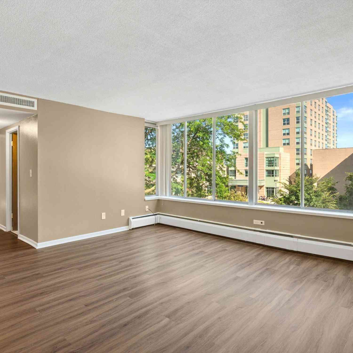 Condo For Sale - 1409 N Prospect #302<br/> Milwaukee, WI 53202