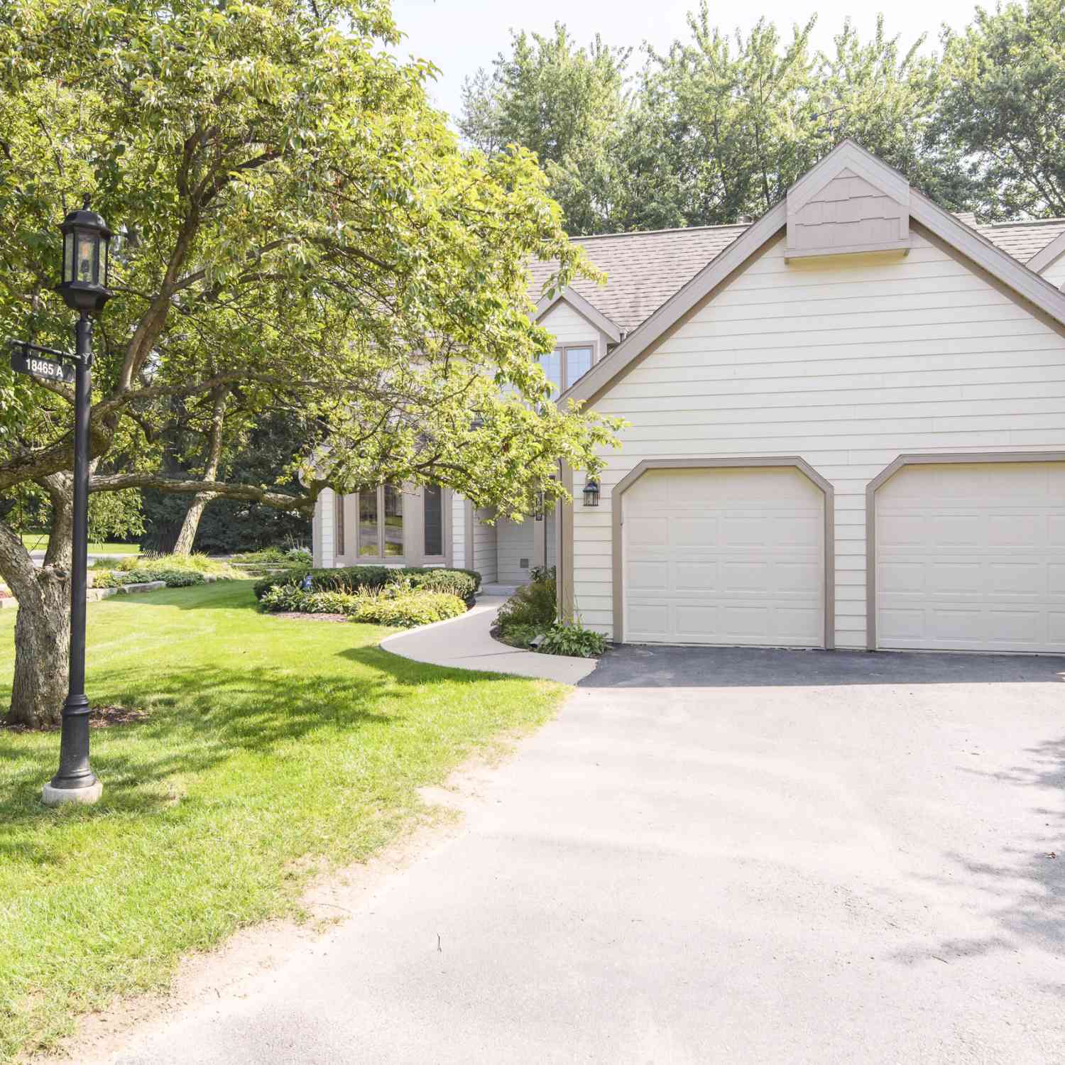 Condo For Sale - 18465 St Andrew #A<br/> Brookfield, WI 53045
