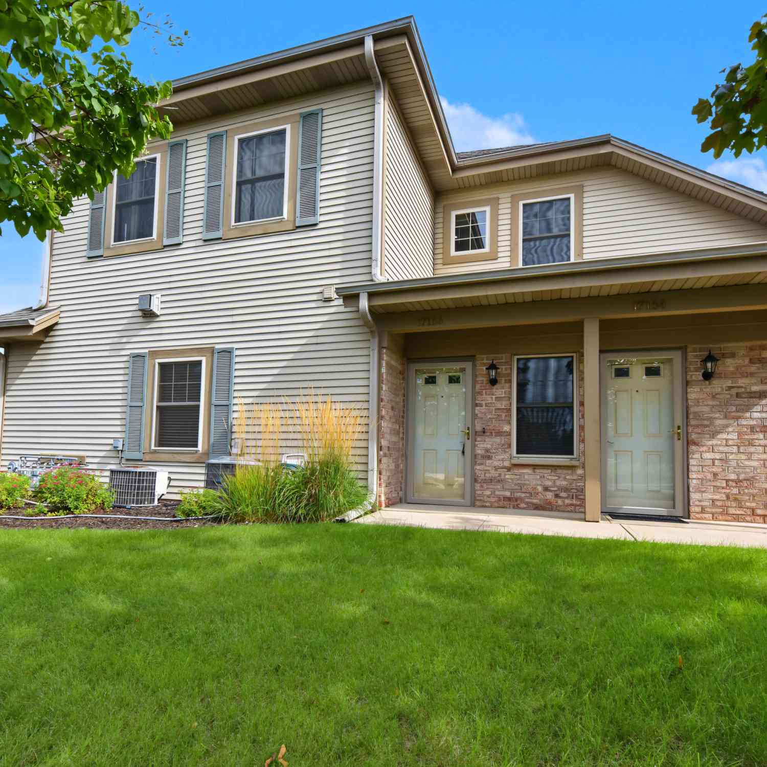Condo For Sale - N55W17156 Ravenwood #19156<br/> Menomonee Falls, WI 53051