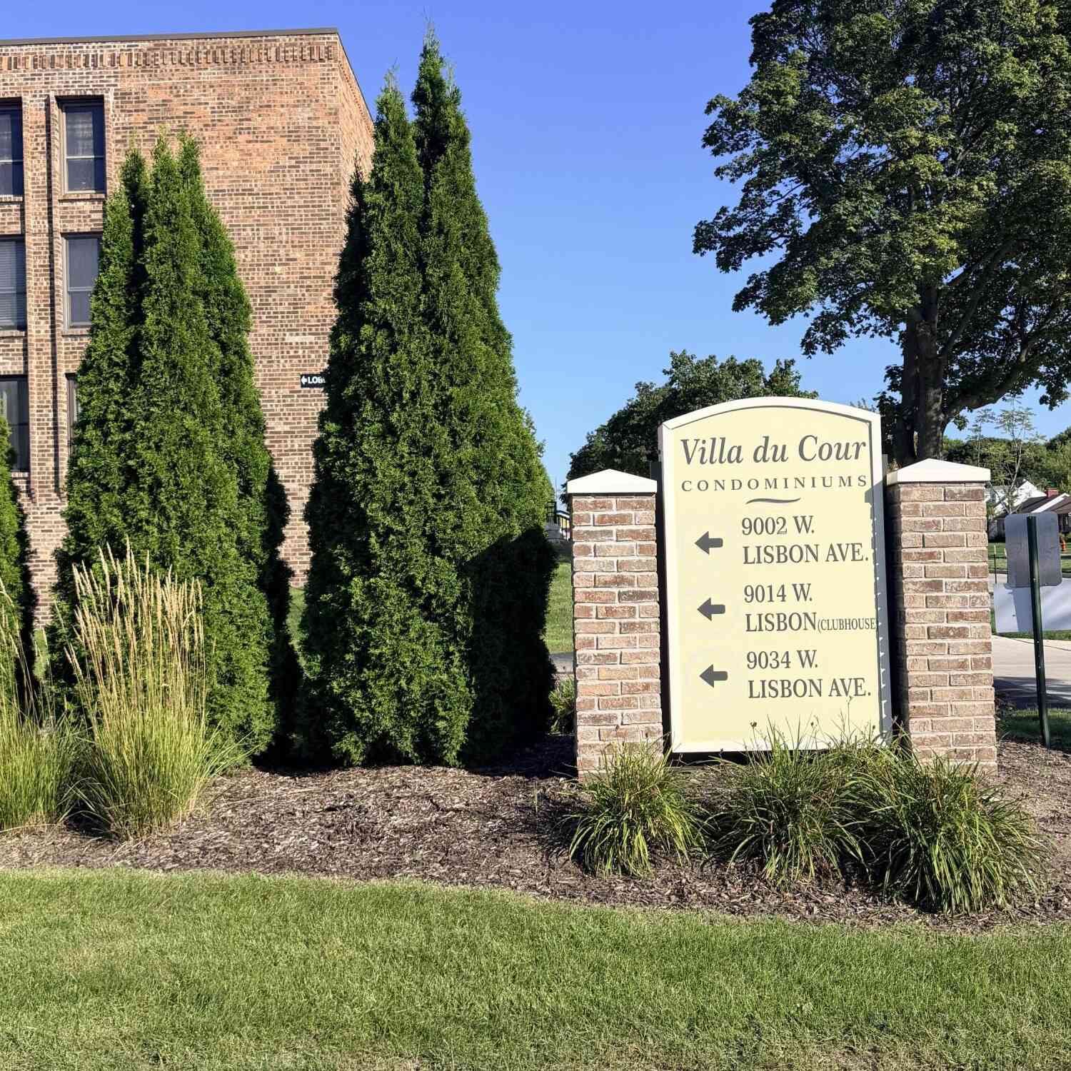 Condo For Sale - 9002 W Lisbon #109<br/> Milwaukee, WI 53222
