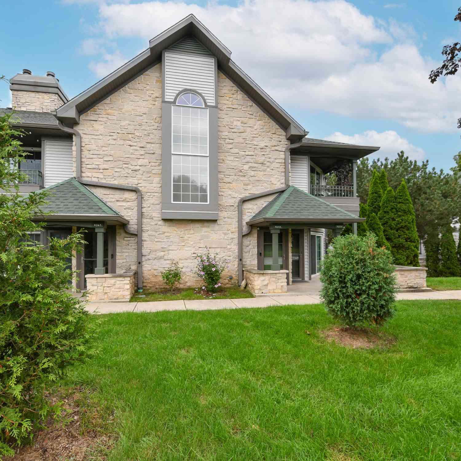 Condo For Sale - 9255 W Forest Home<br/> Greendale, WI 53130