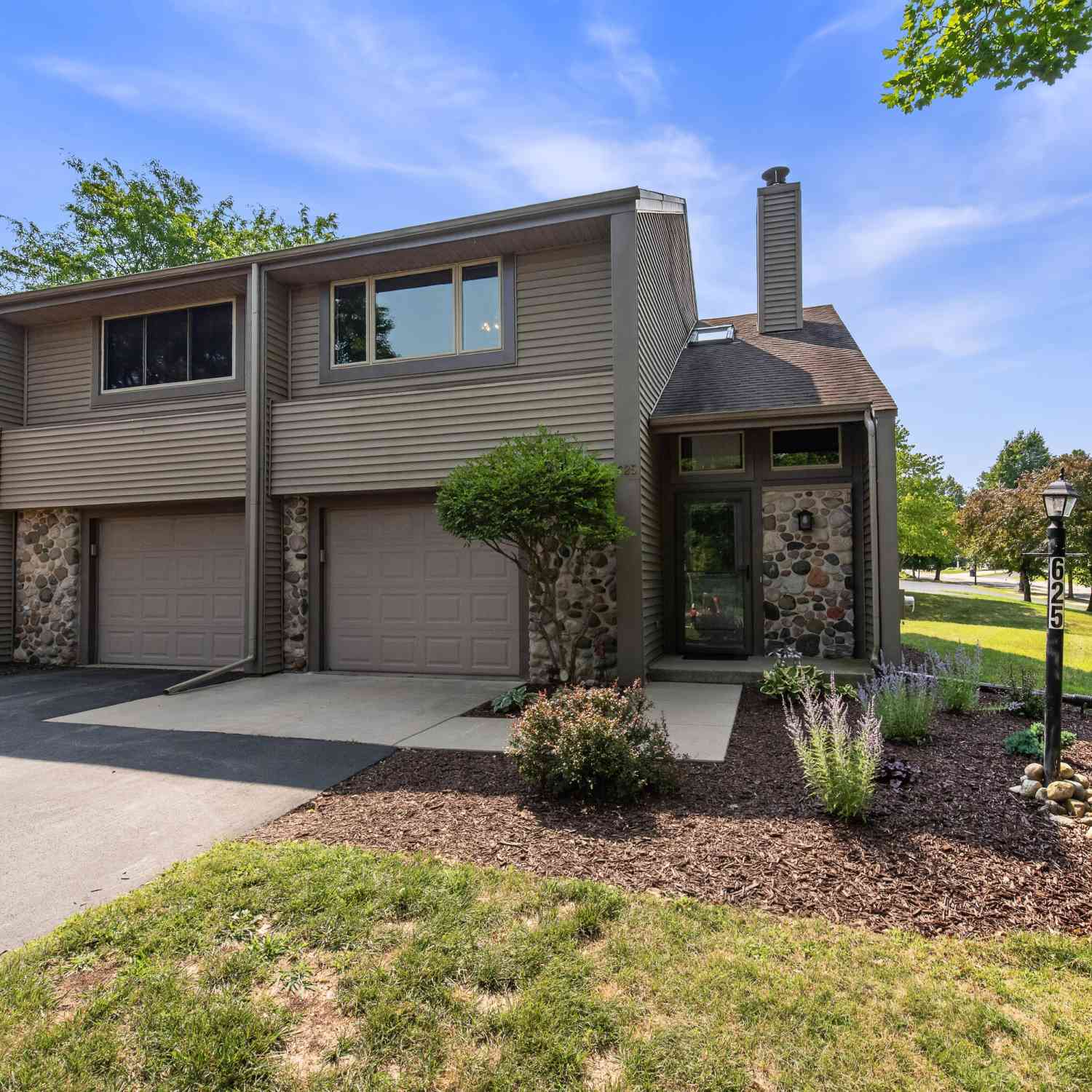 Condo For Sale - 625 Tamarack<br/> West Bend, WI 53095