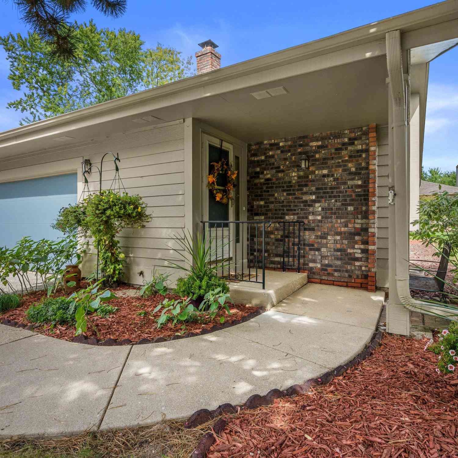 Condo For Sale - 4932 S Imperial<br/> Greenfield, WI 53220