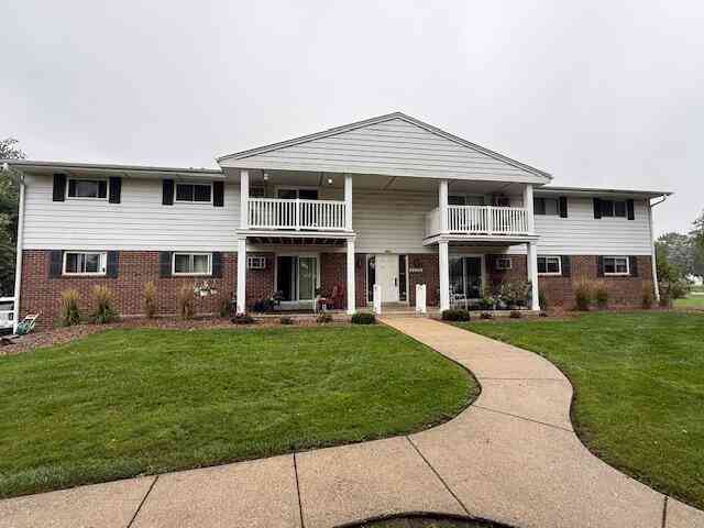 Condo For Sale - 9600 W Beloit #5<br/> Milwaukee, WI 53227