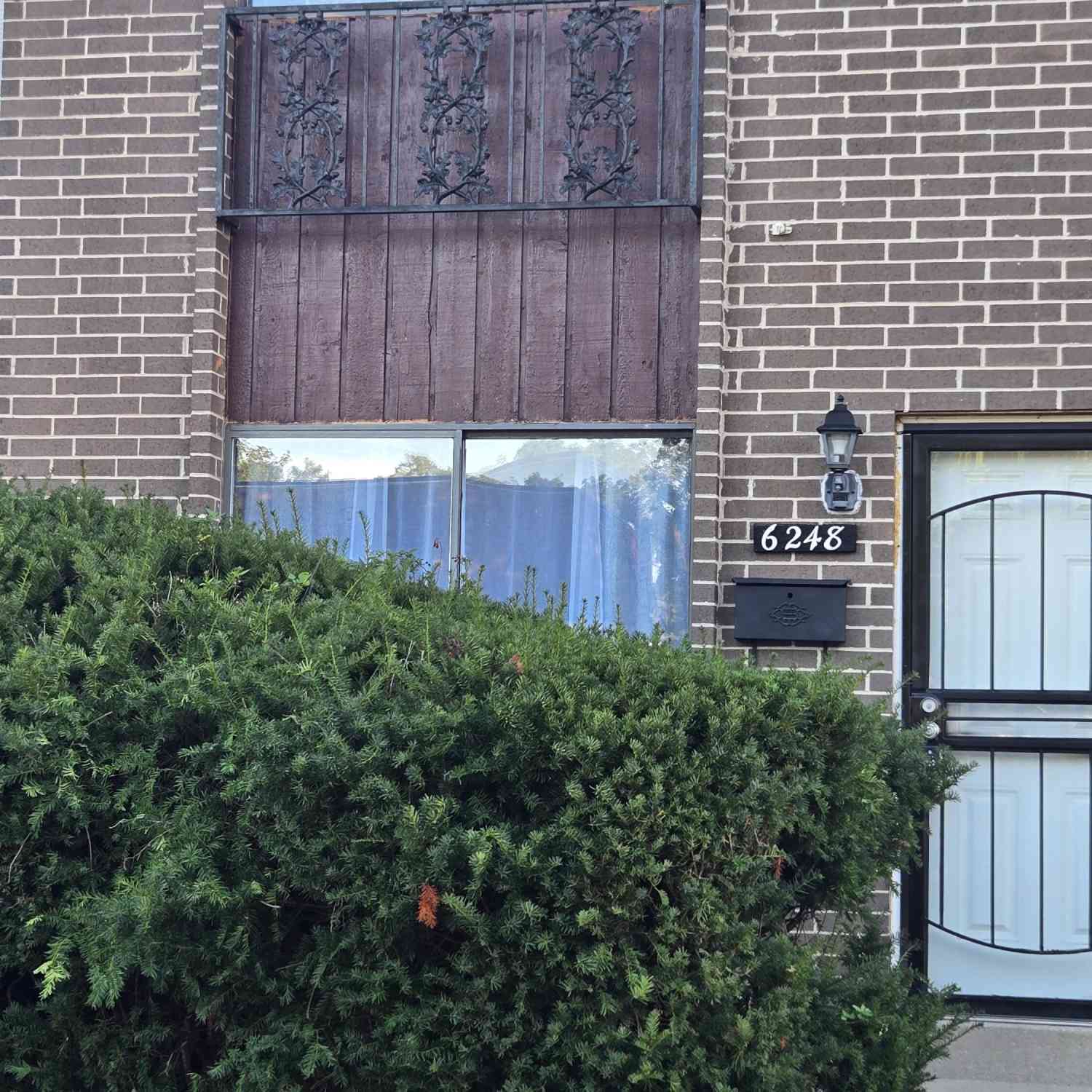 Condo For Sale - 6248 W Port<br/> Milwaukee, WI 53223
