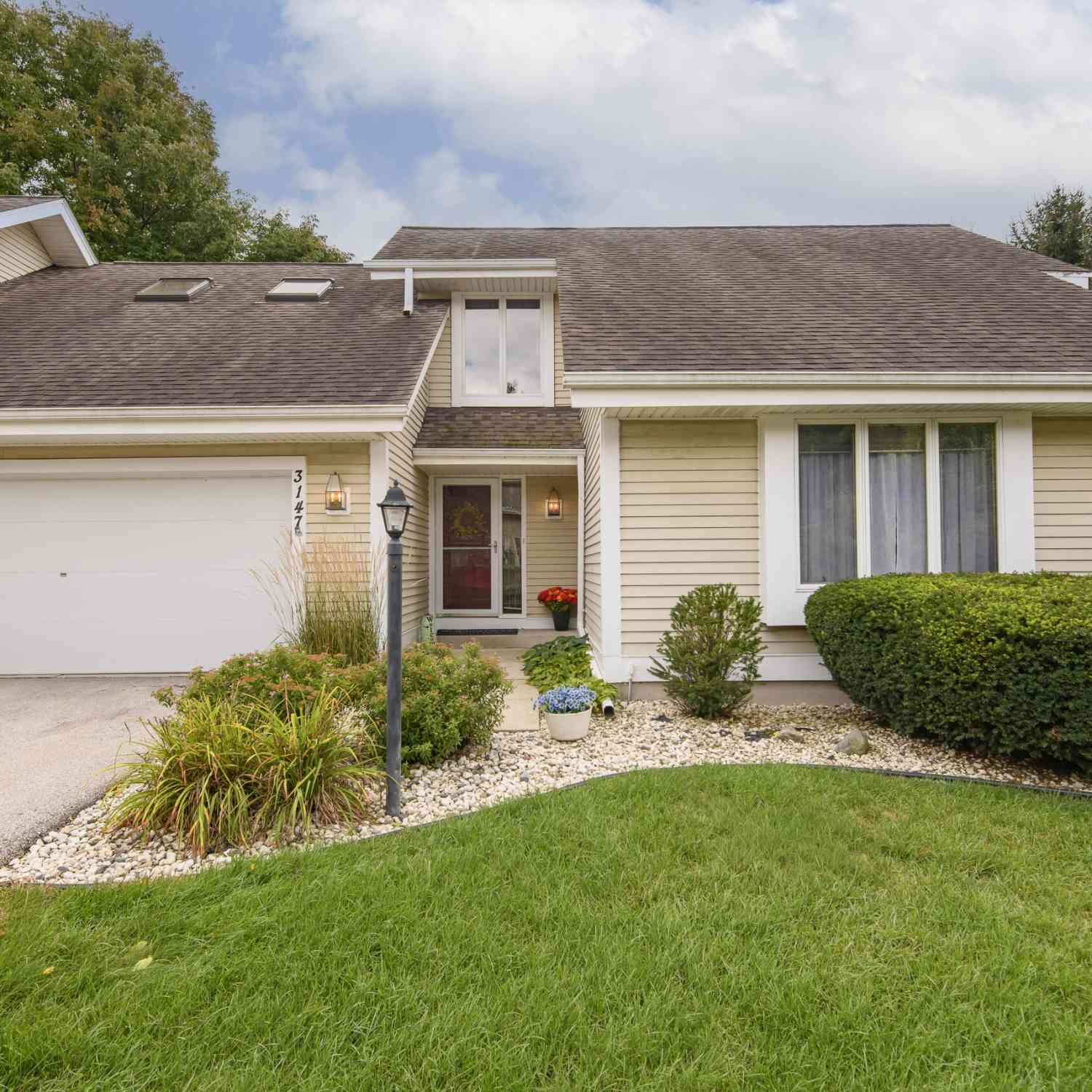 Condo For Sale - 3147 Madison<br/> Waukesha, WI 53188