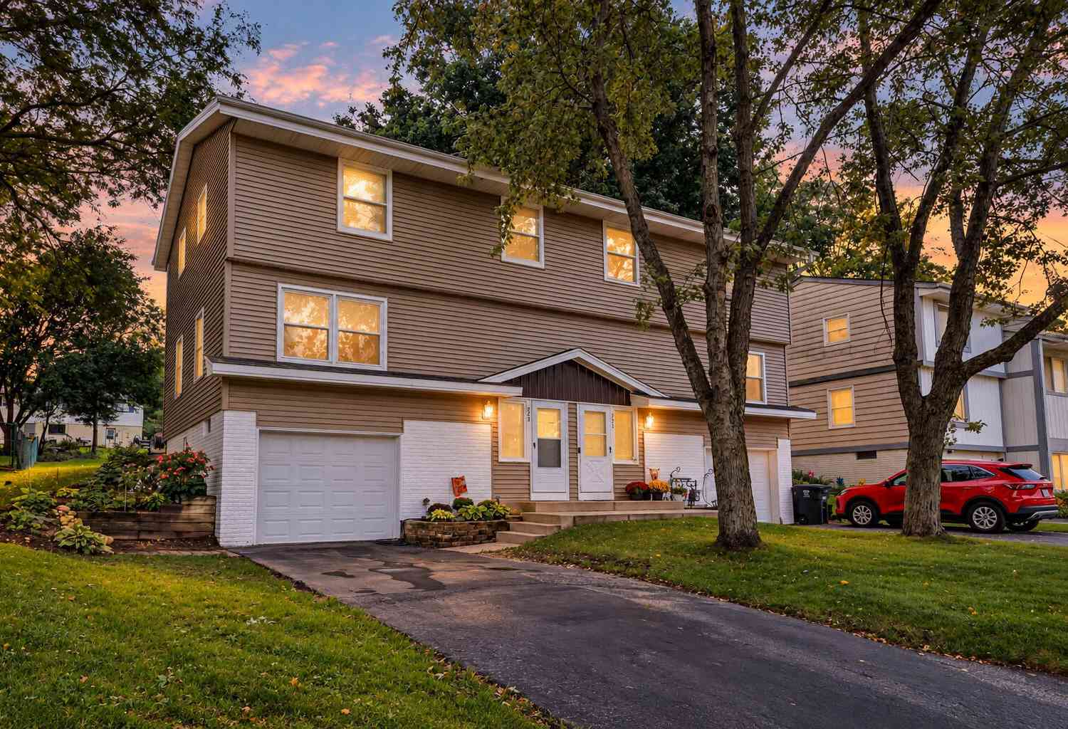 Condo For Sale - 225 Mcdivitt #B<br/> Mukwonago, WI 53149