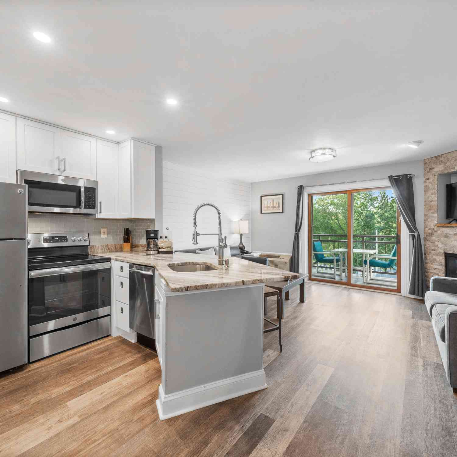 Condo For Sale - 111 Center #302<br/> Lake Geneva, WI 53147