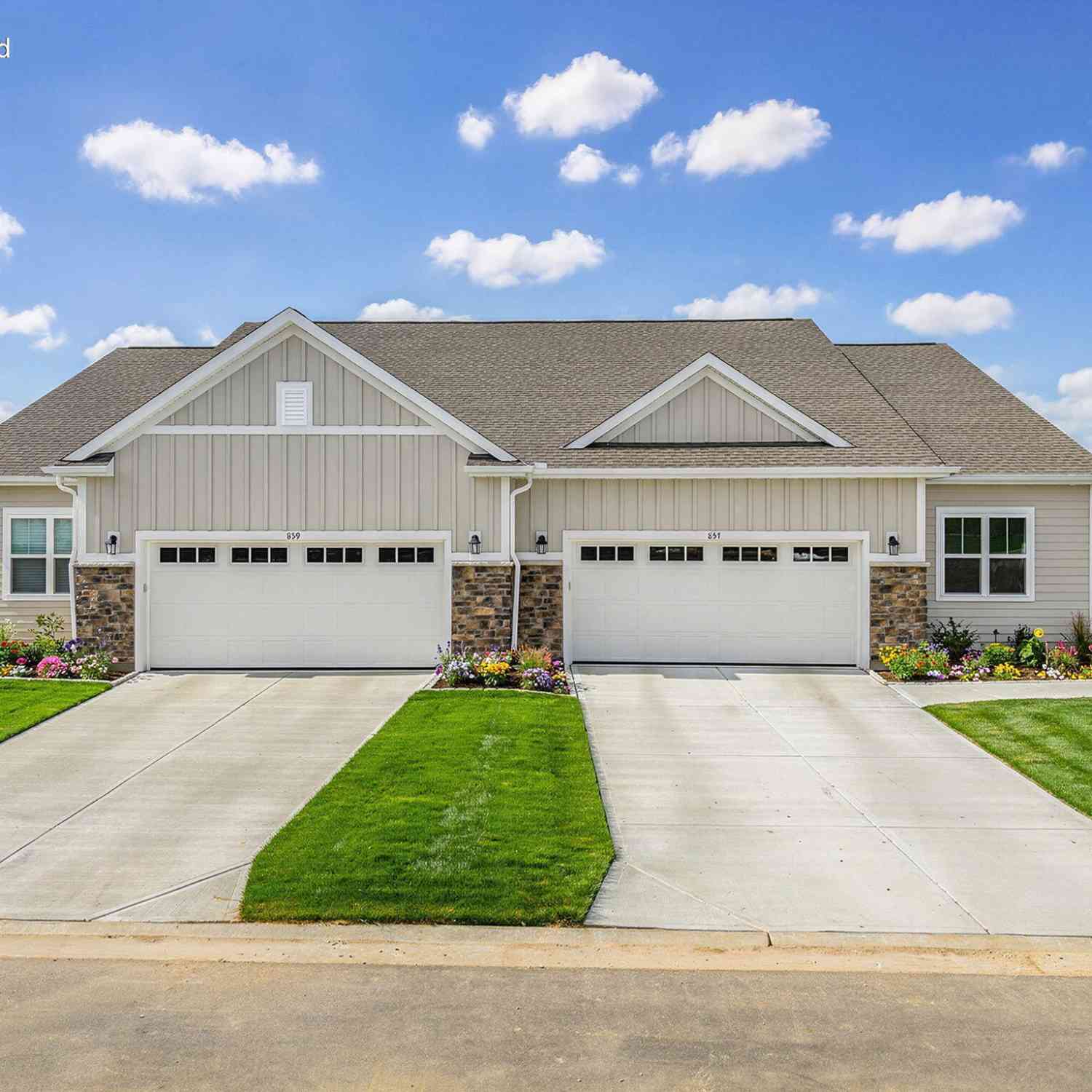 Condo For Sale - 855 Stirling #BLDG 21, 41<br/> Oconomowoc, WI 53066