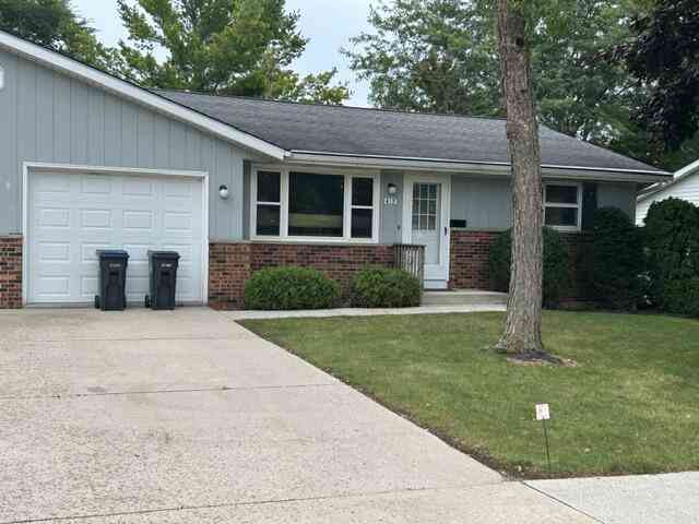 Condo For Sale - 417 N 13th<br/> Sheboygan County, Oostburg, WI 53070