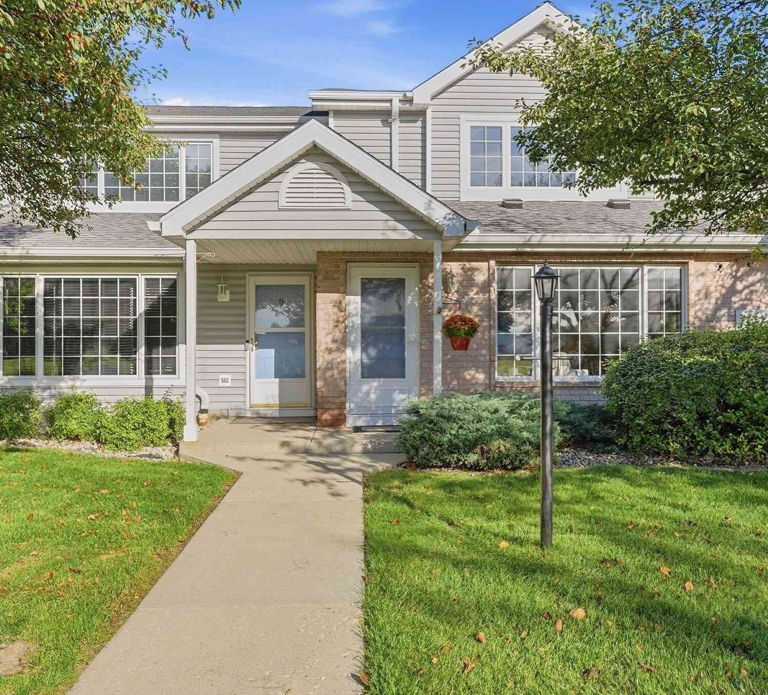 Condo For Sale - 10180 W Whitnall Edge #C<br/> Franklin, WI 53132