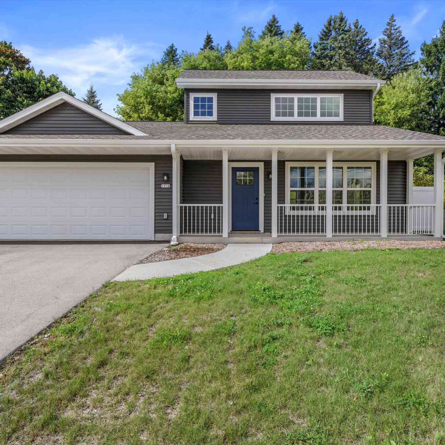 Condo For Sale - 1914 N River<br/> West Bend, WI 53090