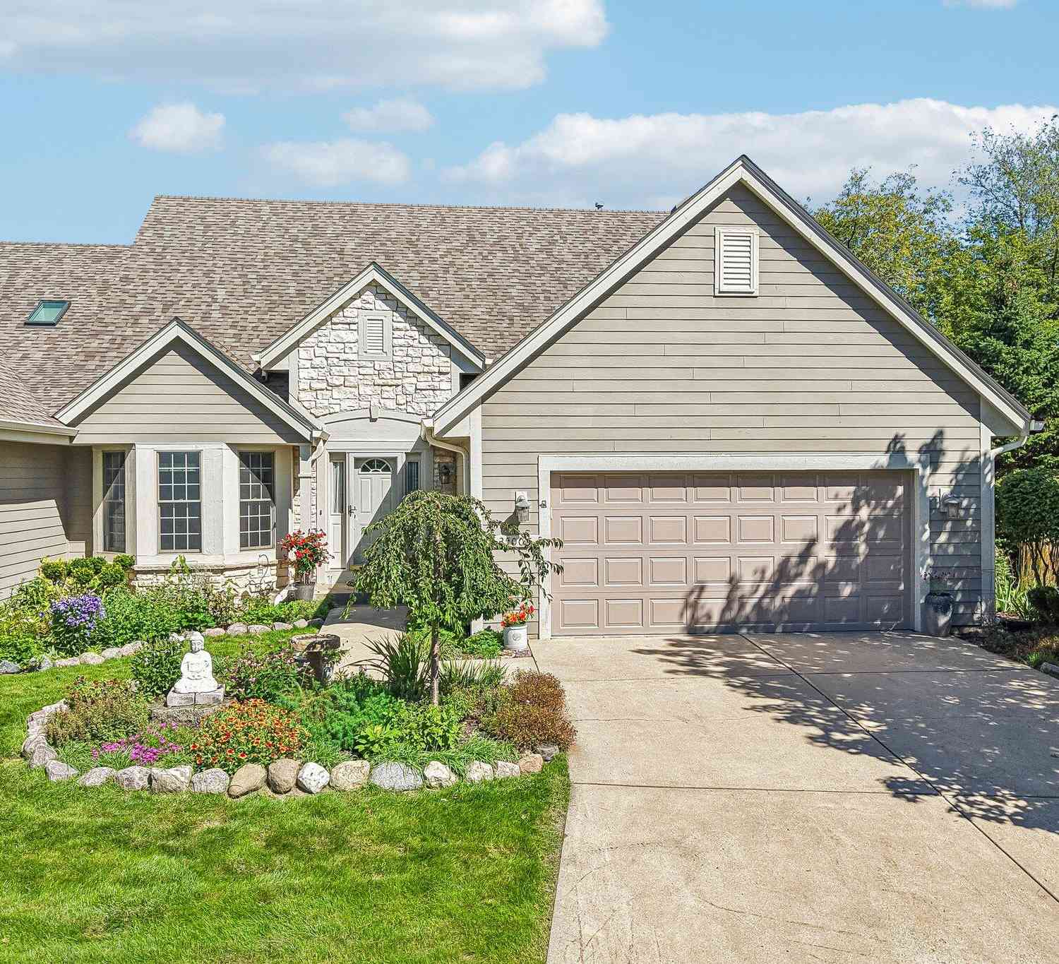 Condo For Sale - 2500 E Circle<br/> Mount Pleasant, WI 53405