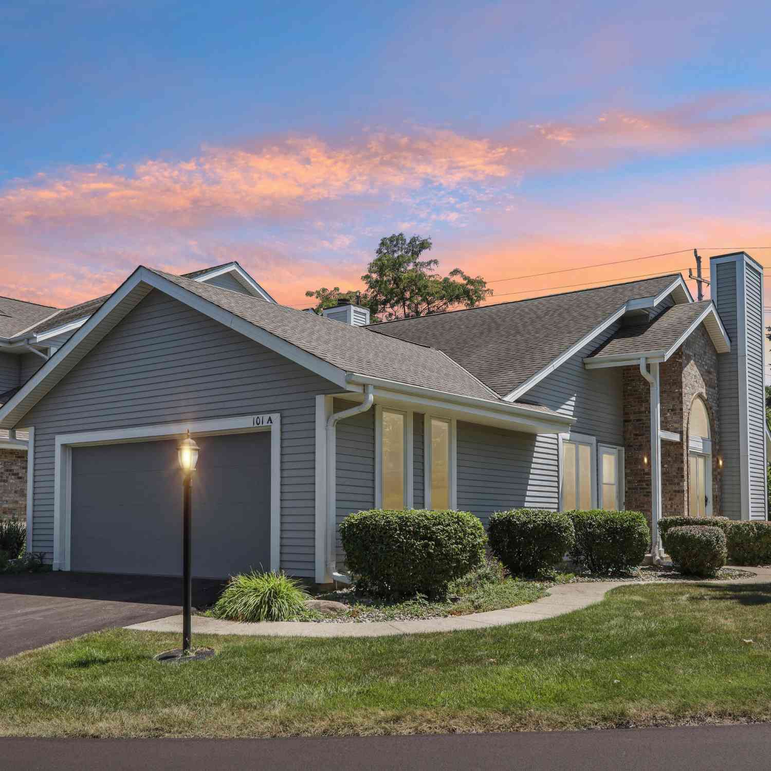 Condo For Sale - 101 E Sutton #A<br/> Waukesha, WI 53188