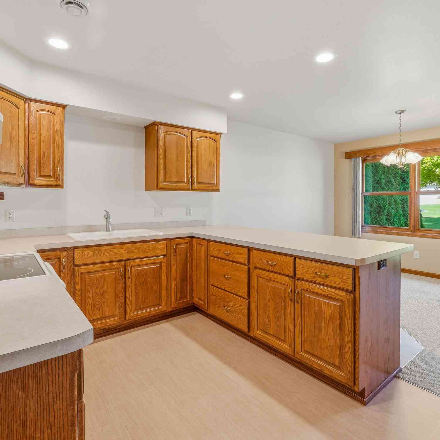 Condo For Sale - 144 N Pleasant View<br/> Sheboygan County, Plymouth, WI 53073