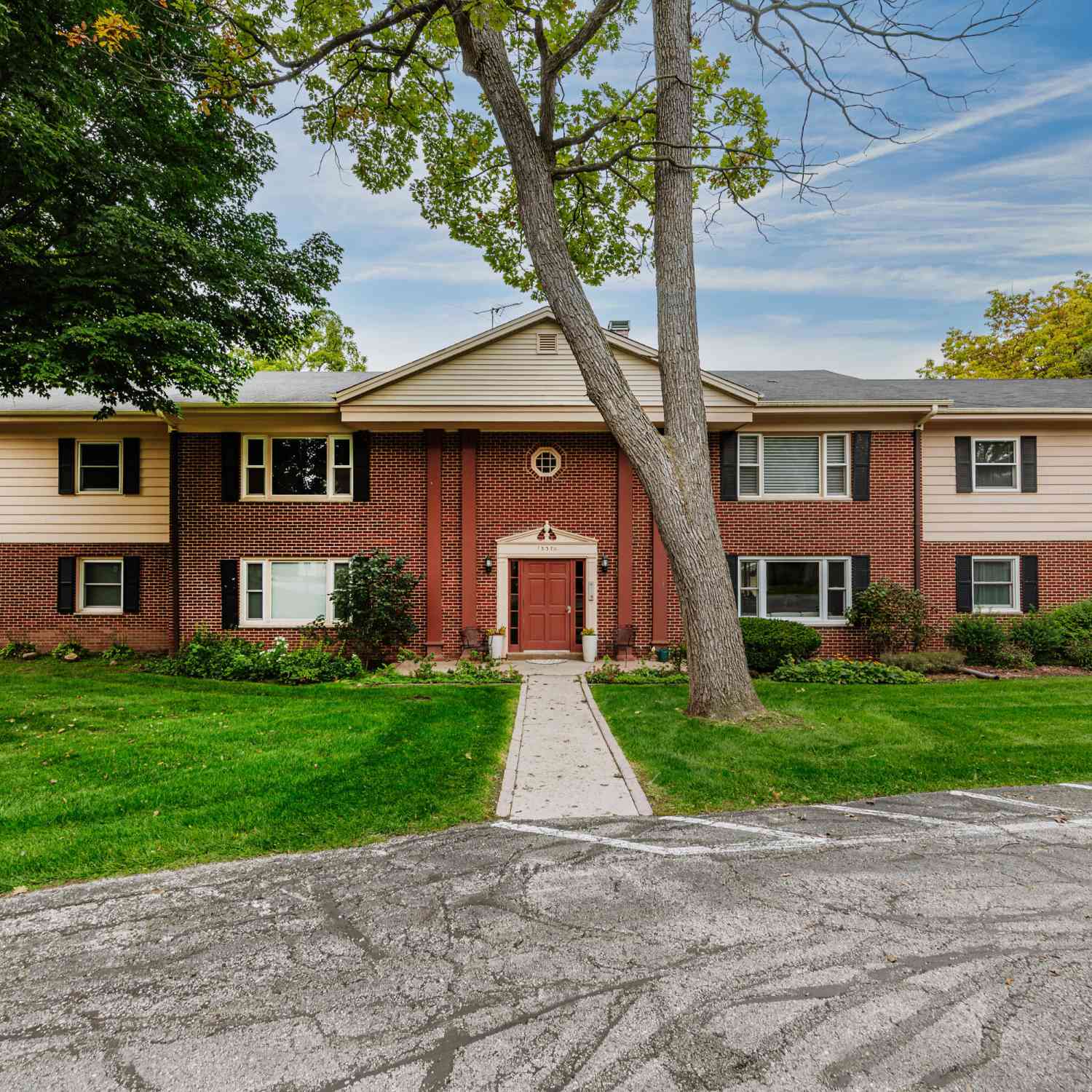 Condo For Sale - 13370 W Bluemound #3<br/> Elm Grove, WI 53122