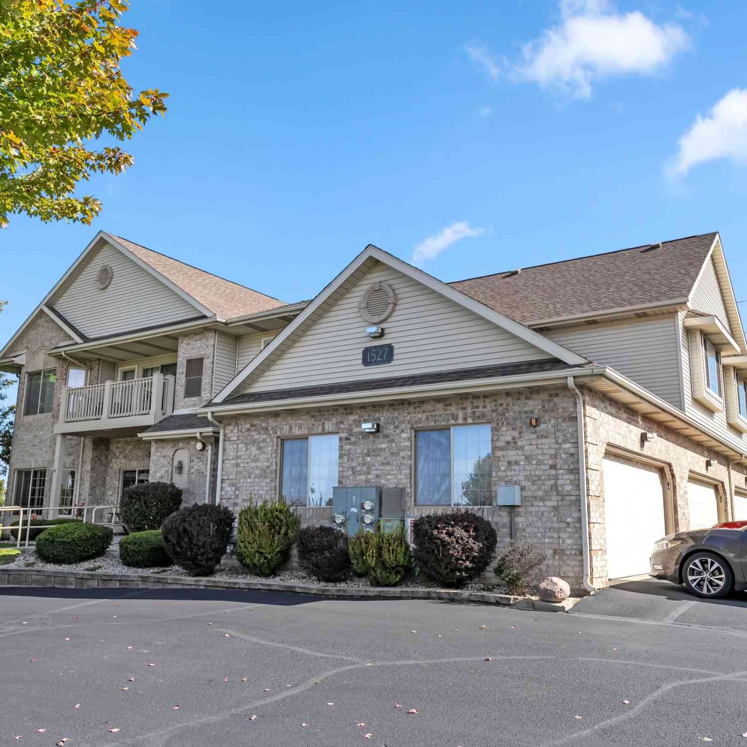 Condo For Sale - 1527 Summerset #91<br/> Mount Pleasant, WI 53406