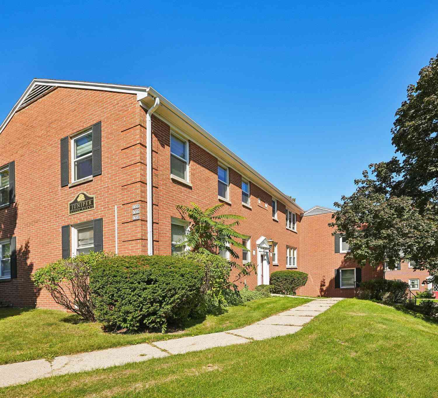 Condo For Sale - 1335 E Randolph #B<br/> Milwaukee, WI 53212