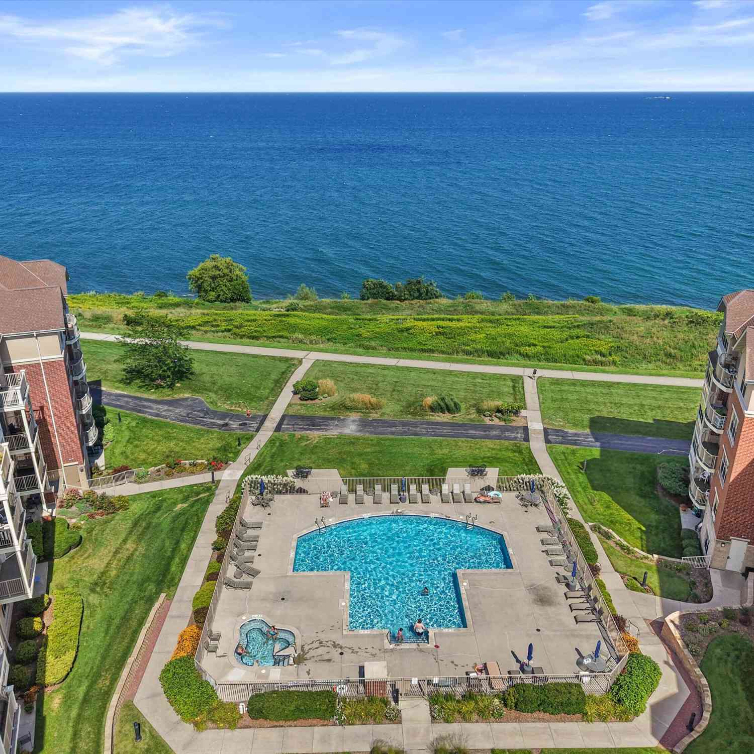 Condo For Sale - 4120 S Lake #265<br/> Milwaukee County, Saint Francis, WI 53235