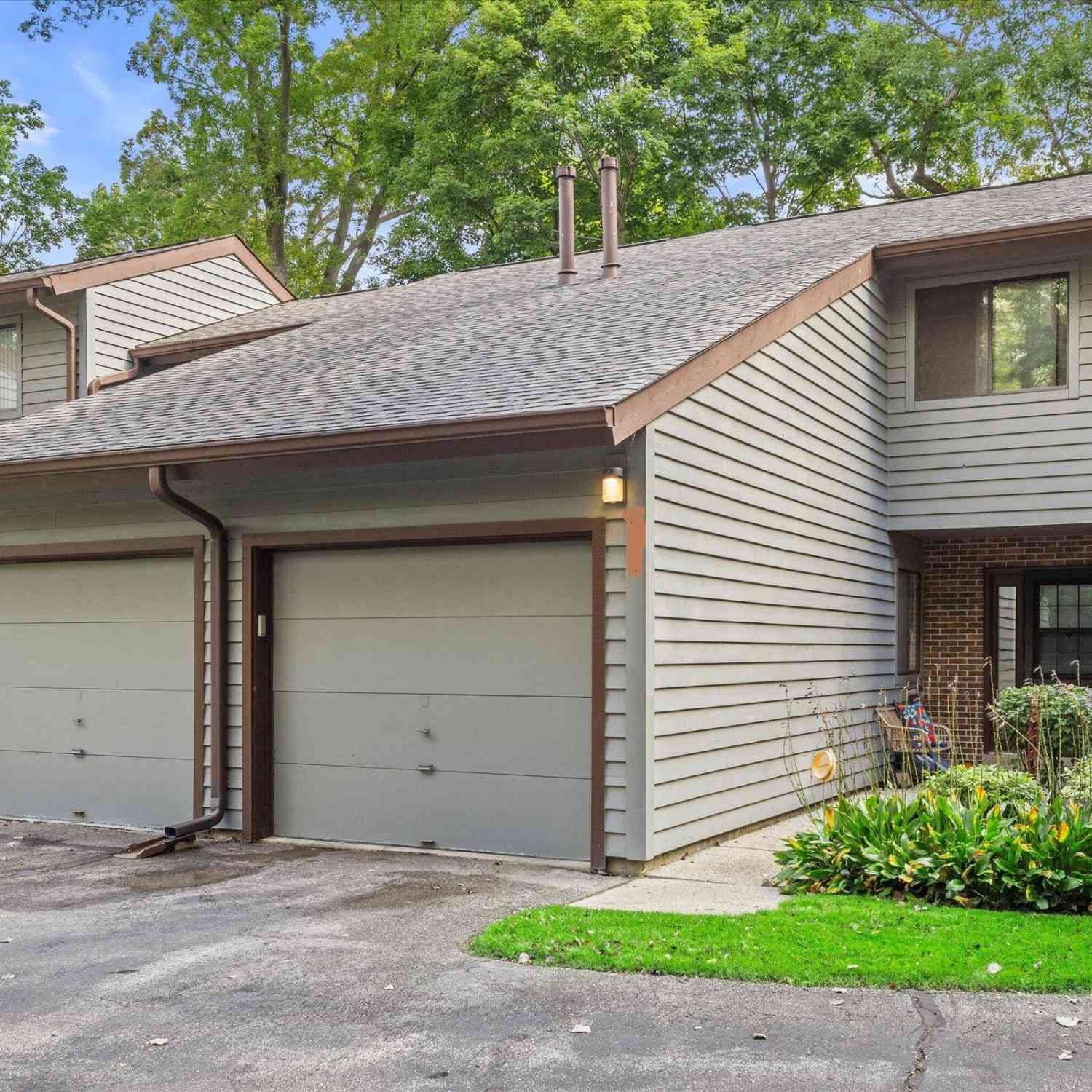 Condo For Sale - 2935 Old Mill<br/> Racine, WI 53405