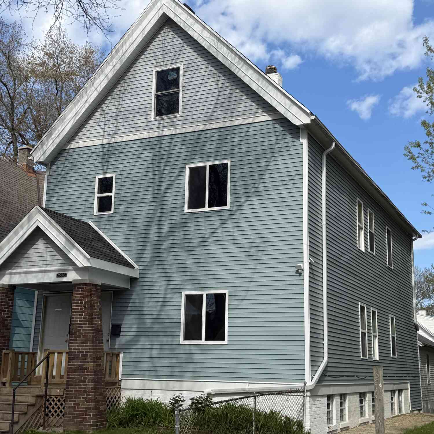 Multifamily For Sale - 2956-58 N Palmer #2956A,B,C<br/> Milwaukee, WI 53212