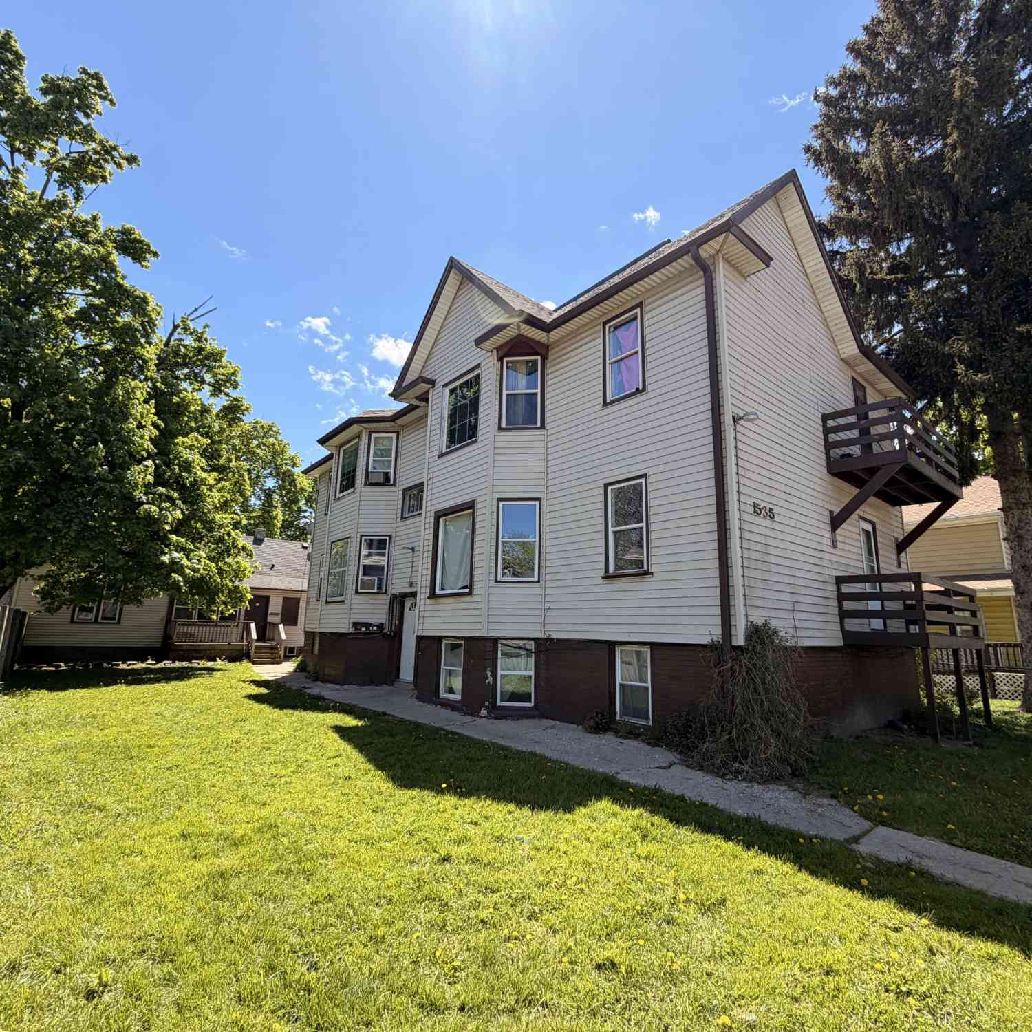Multifamily For Sale - 1533 Winslow<br/> Racine, WI 53404