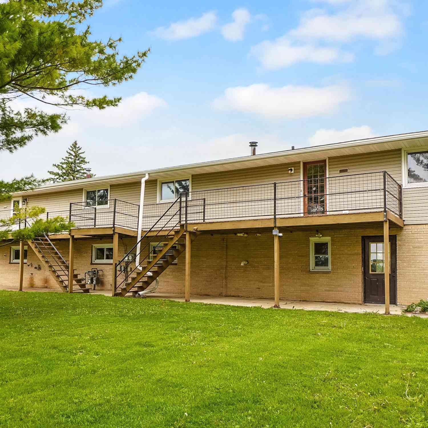Multifamily For Sale - W383 Madison #W385<br/> Jefferson County, Ixonia, WI 53036
