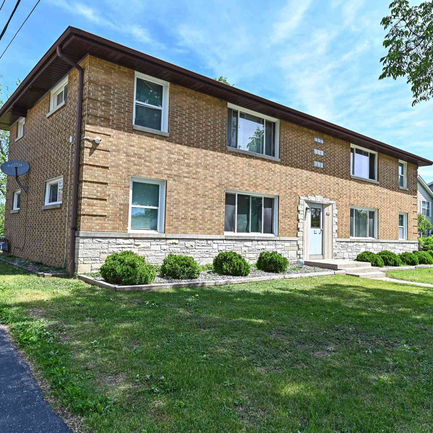 Multifamily For Sale - 926 E Waterford<br/> Milwaukee, WI 53207