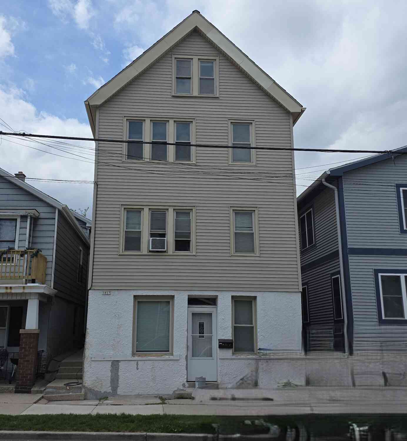 Multifamily For Sale - 1817 N Humboldt #1838 N HUMBOLDT<br/> Milwaukee, WI 53202
