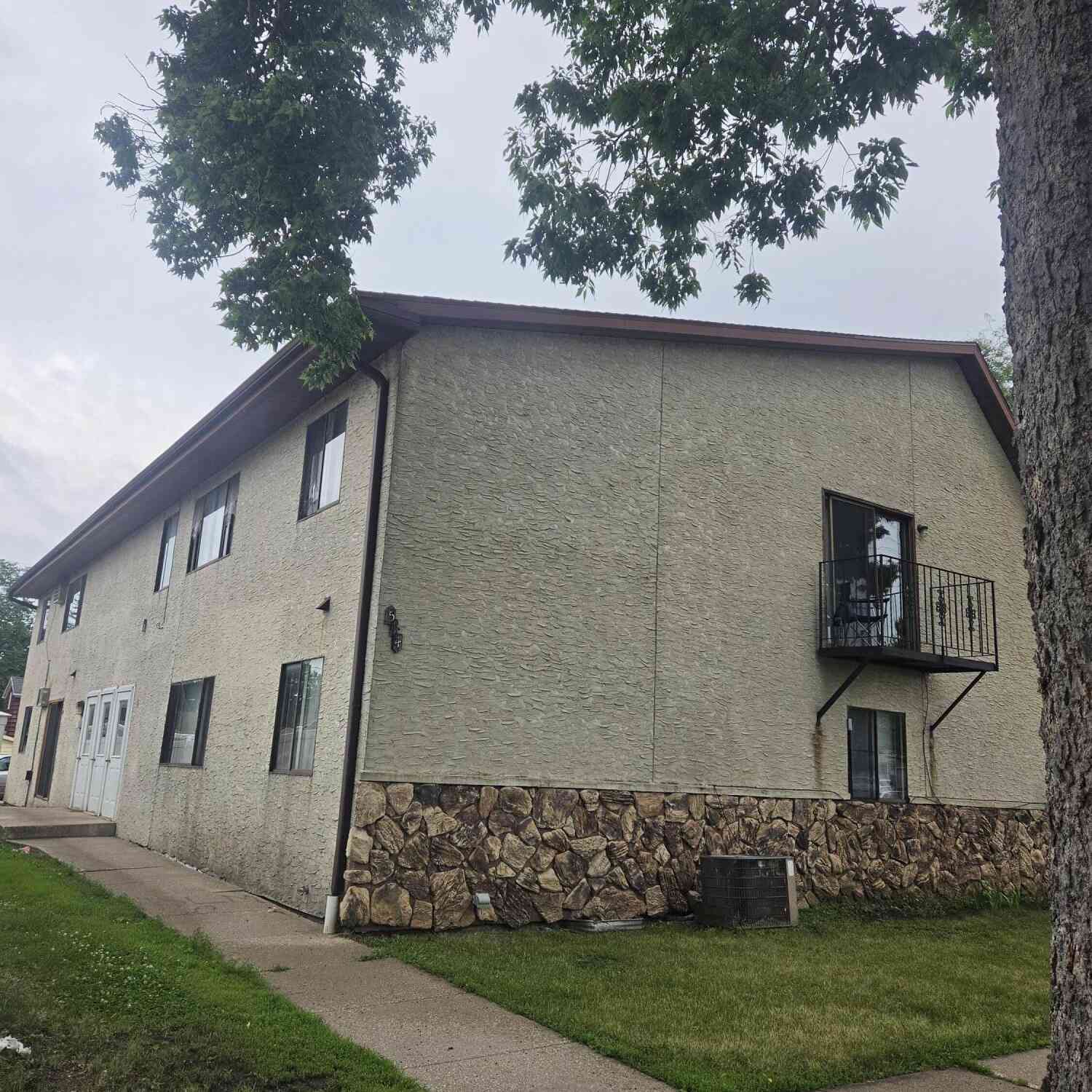 Multifamily For Sale - 514 10th<br/> La Crosse, WI 54601