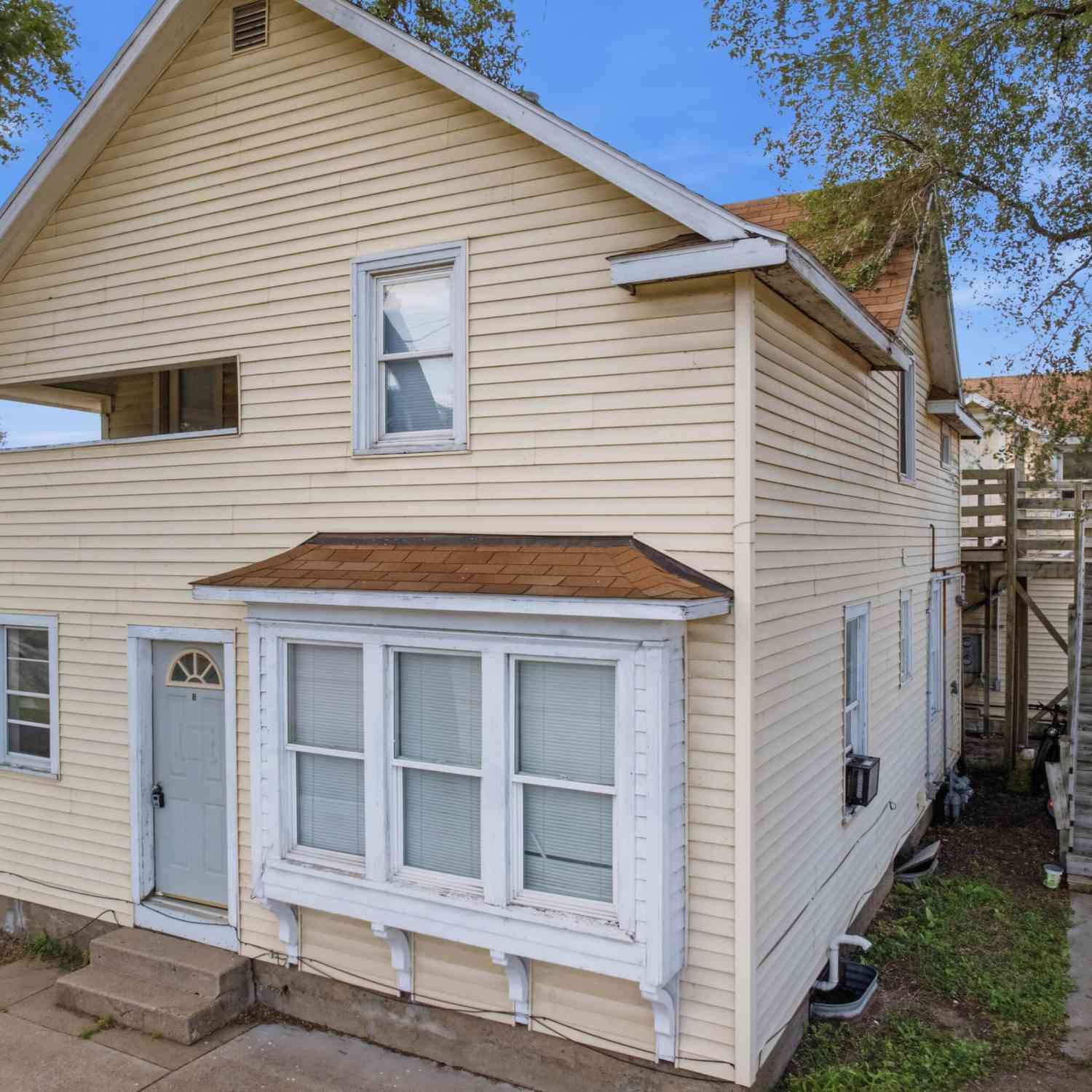 Multifamily For Sale - 321 E Washington<br/> Crawford County, Prairie Du Chien, WI 53821