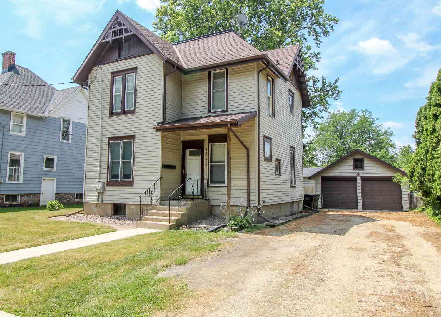 Multifamily For Sale - 404/406 Grove<br/> Jefferson County, Fort Atkinson, WI 53538