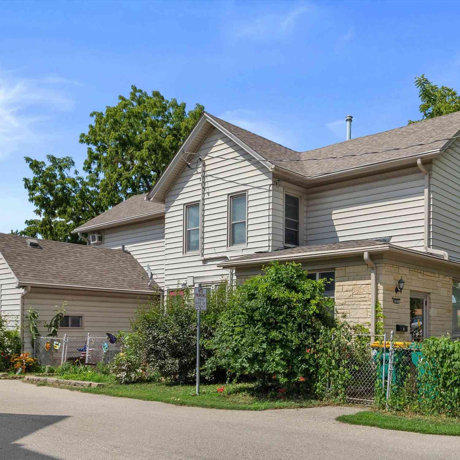 Multifamily For Sale - 1228 Main<br/> Racine County, Union Grove, WI 53182