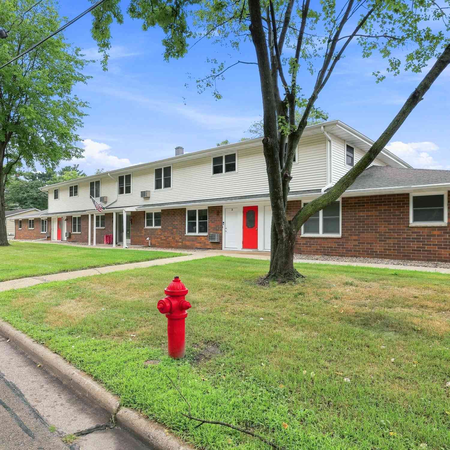 Multifamily For Sale - 415 Fulton<br/> Waupaca, WI 54981