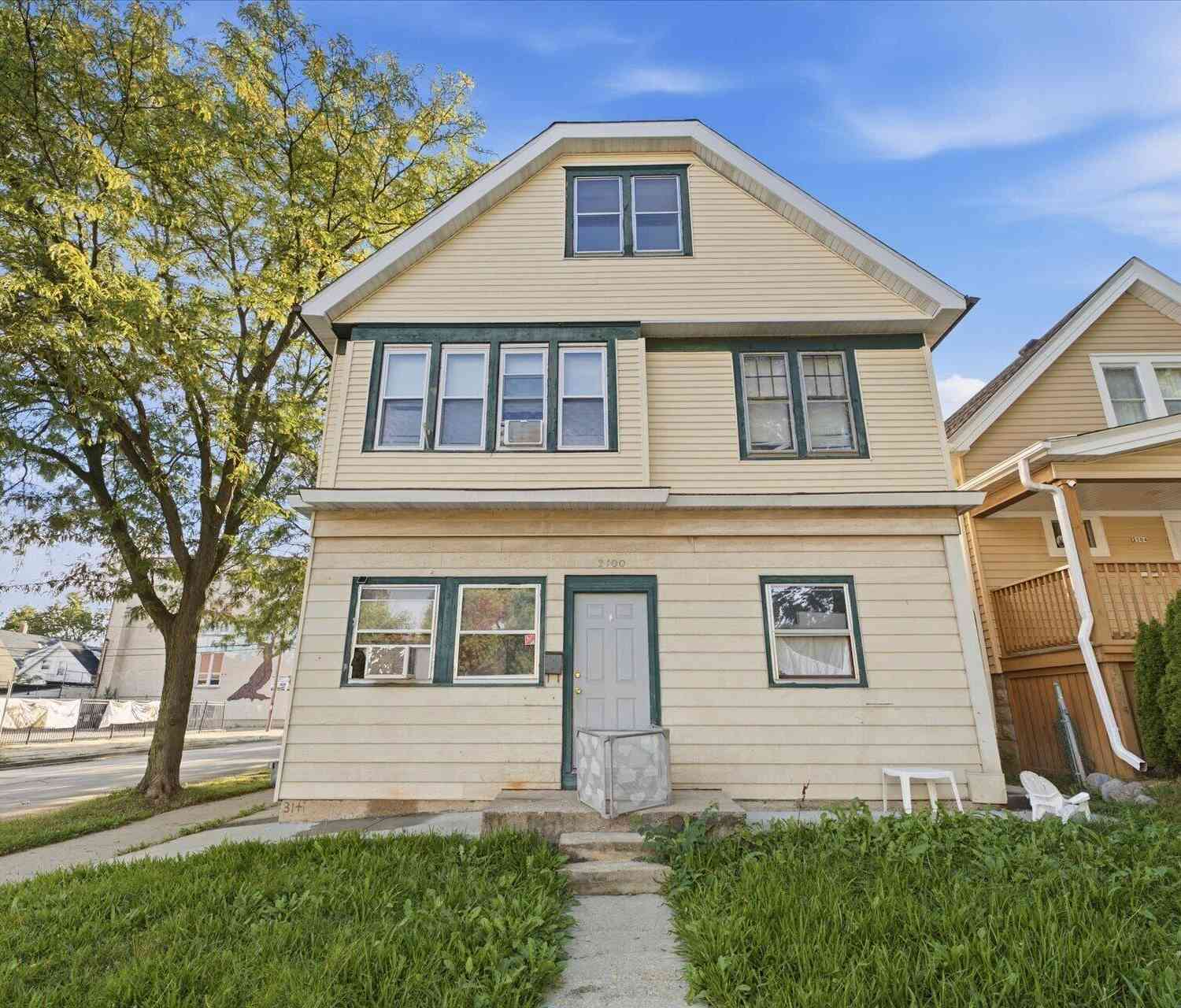 Multifamily For Sale - 2100 S 33rd<br/> Milwaukee County, Milwaukee, WI 53215