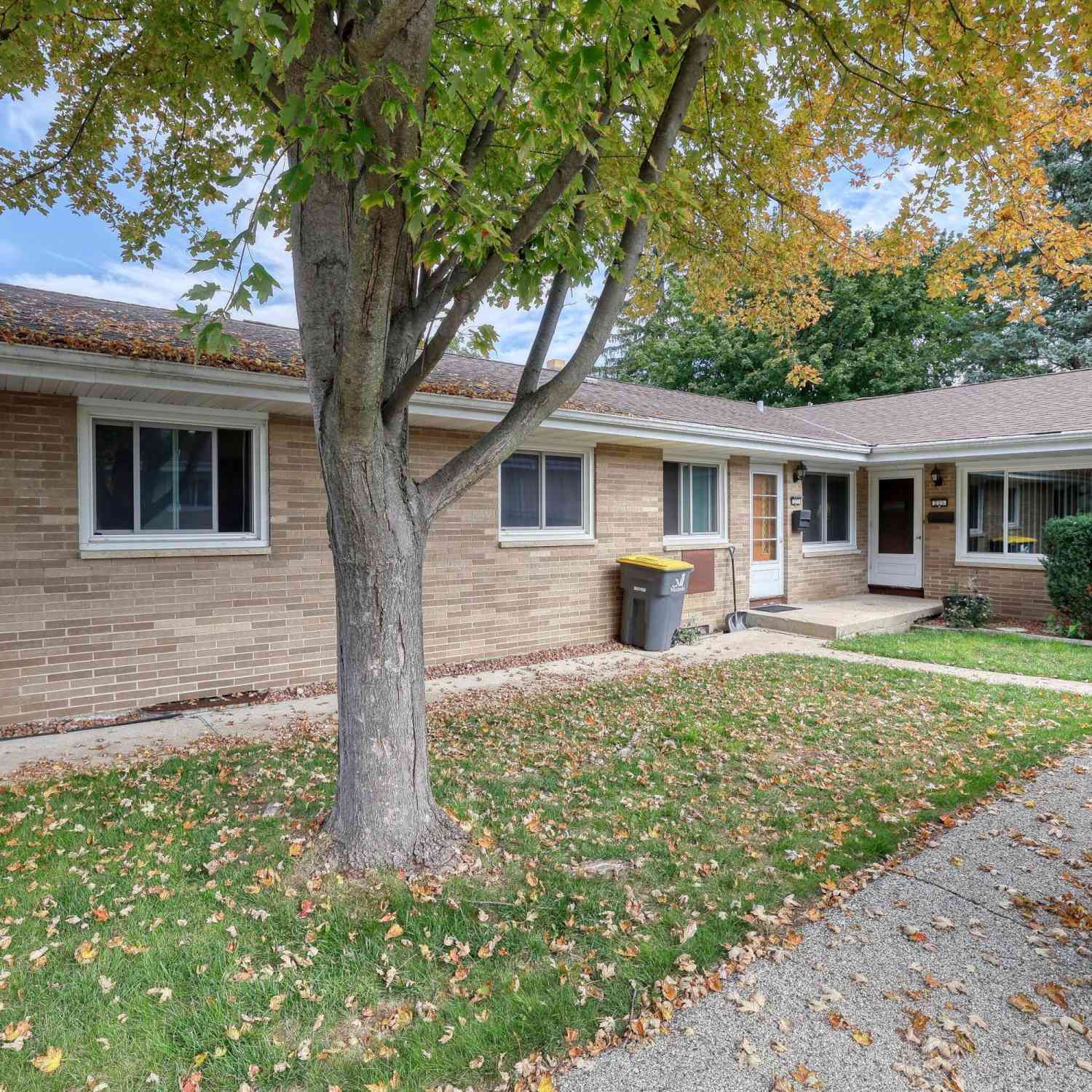 Multifamily For Sale - 221 Spring #223-225<br/> Waukesha, WI 53188