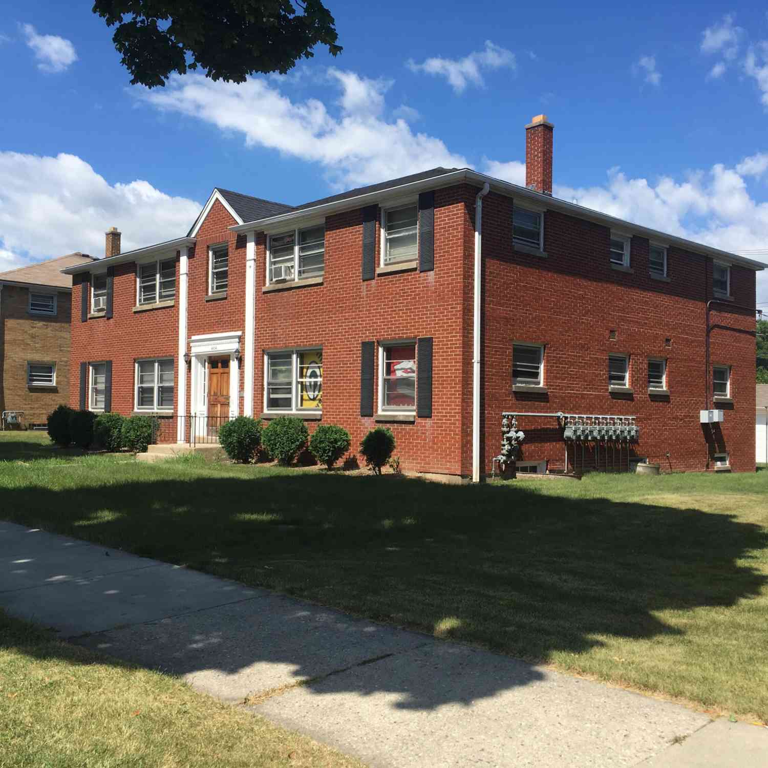 Multifamily For Rent - 4934 W Forest Home<br/> Milwaukee, WI 53219