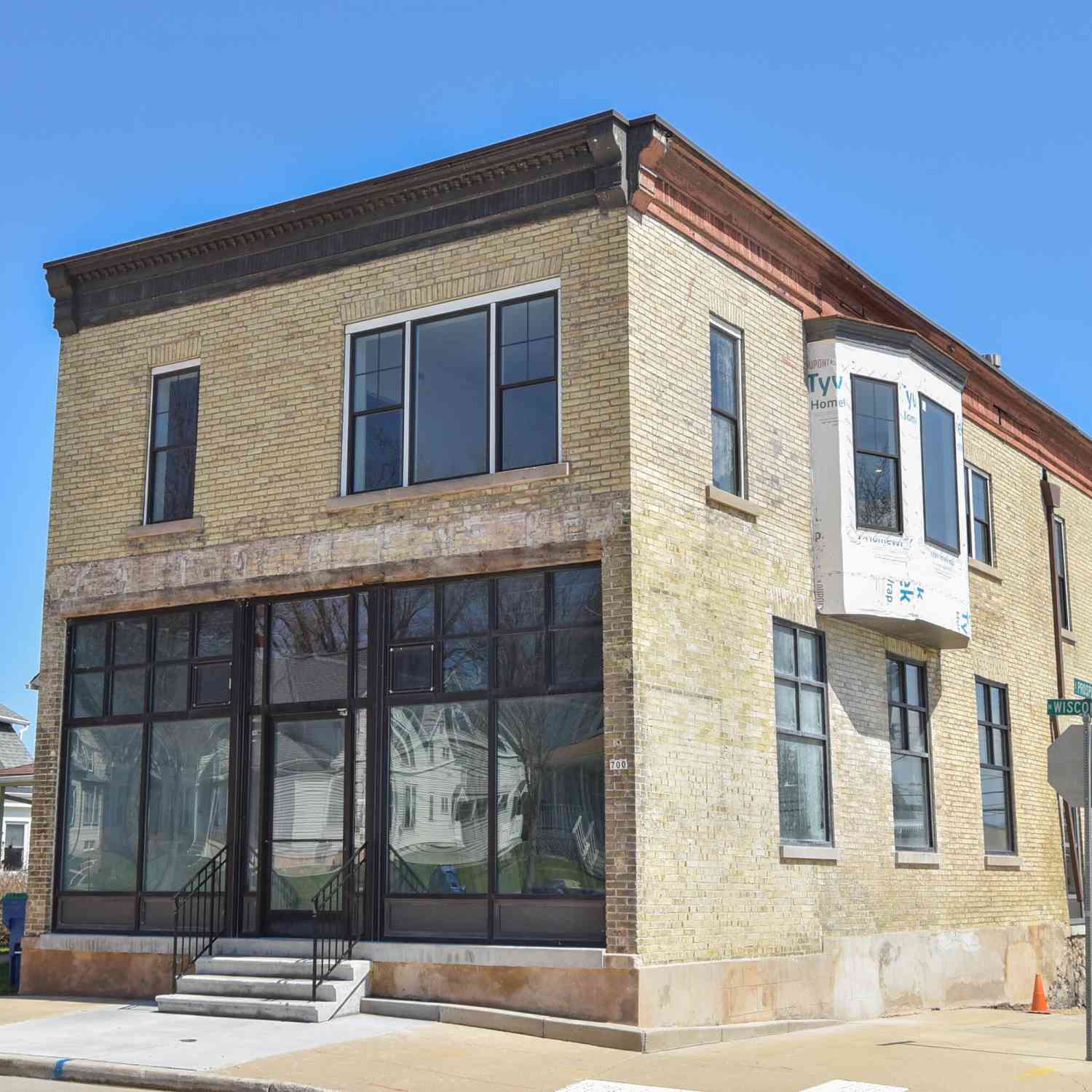 Multifamily For Rent - 104 E Prospect #FRONT<br/> Ozaukee County, Port Washington, WI 53074