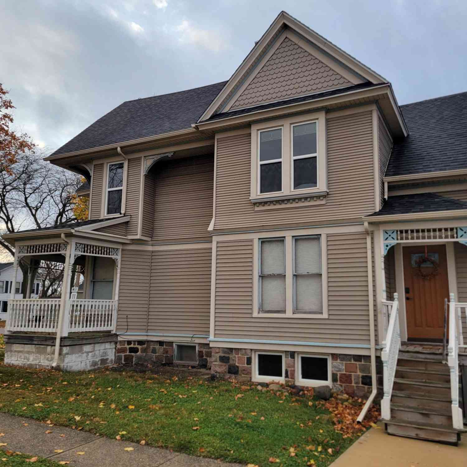Multifamily For Rent - 67 E Walworth #2<br/> Delavan, WI 53115