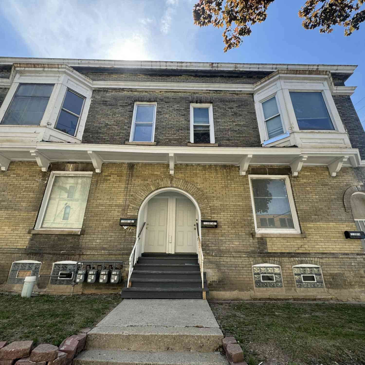 Multifamily For Rent - 721 S 9th<br/> Milwaukee, WI 53215